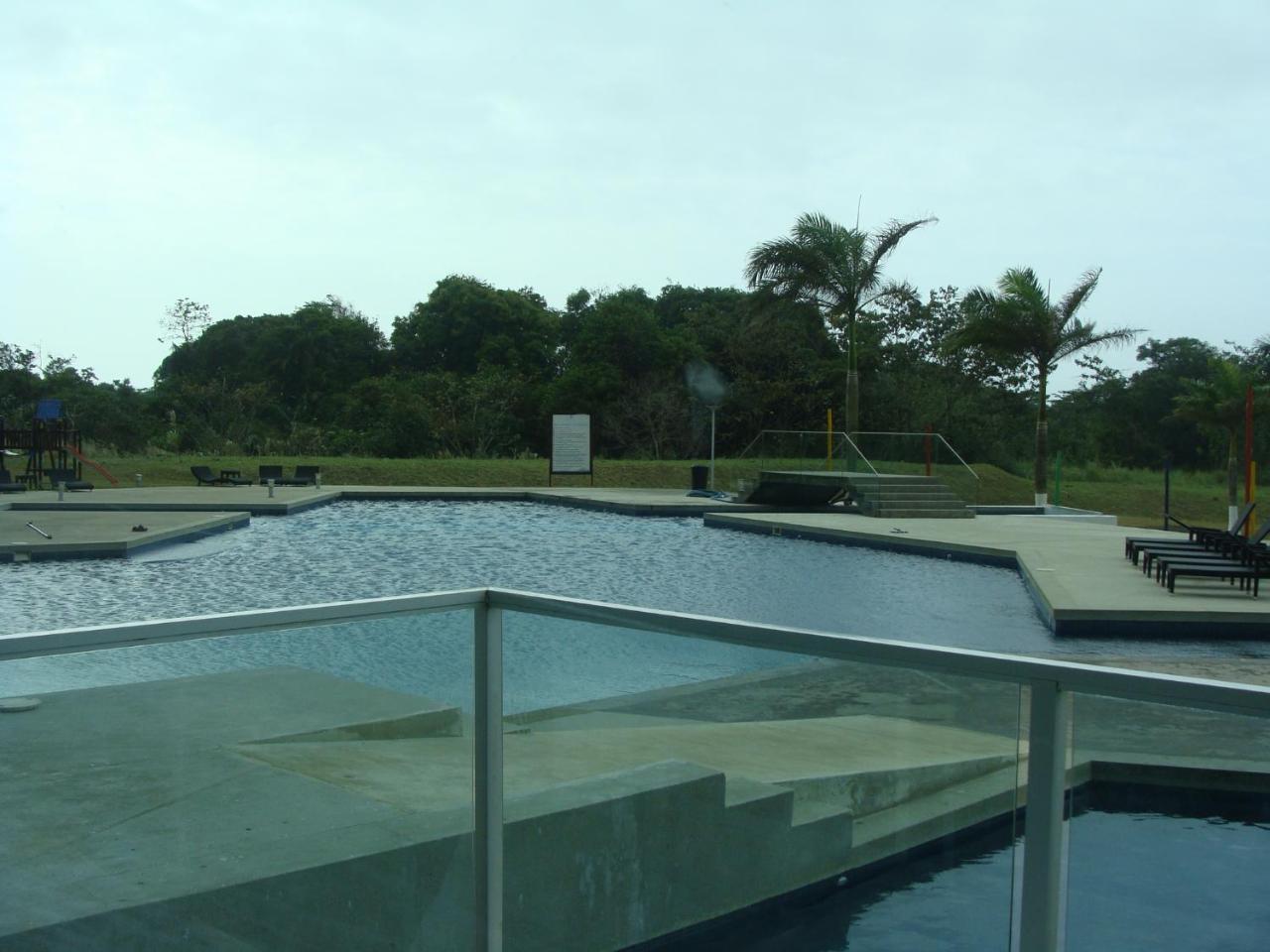 Apartamento En Balabeach Maria Chiquita In Front Of The Beach 2Hab コロン エクステリア 写真