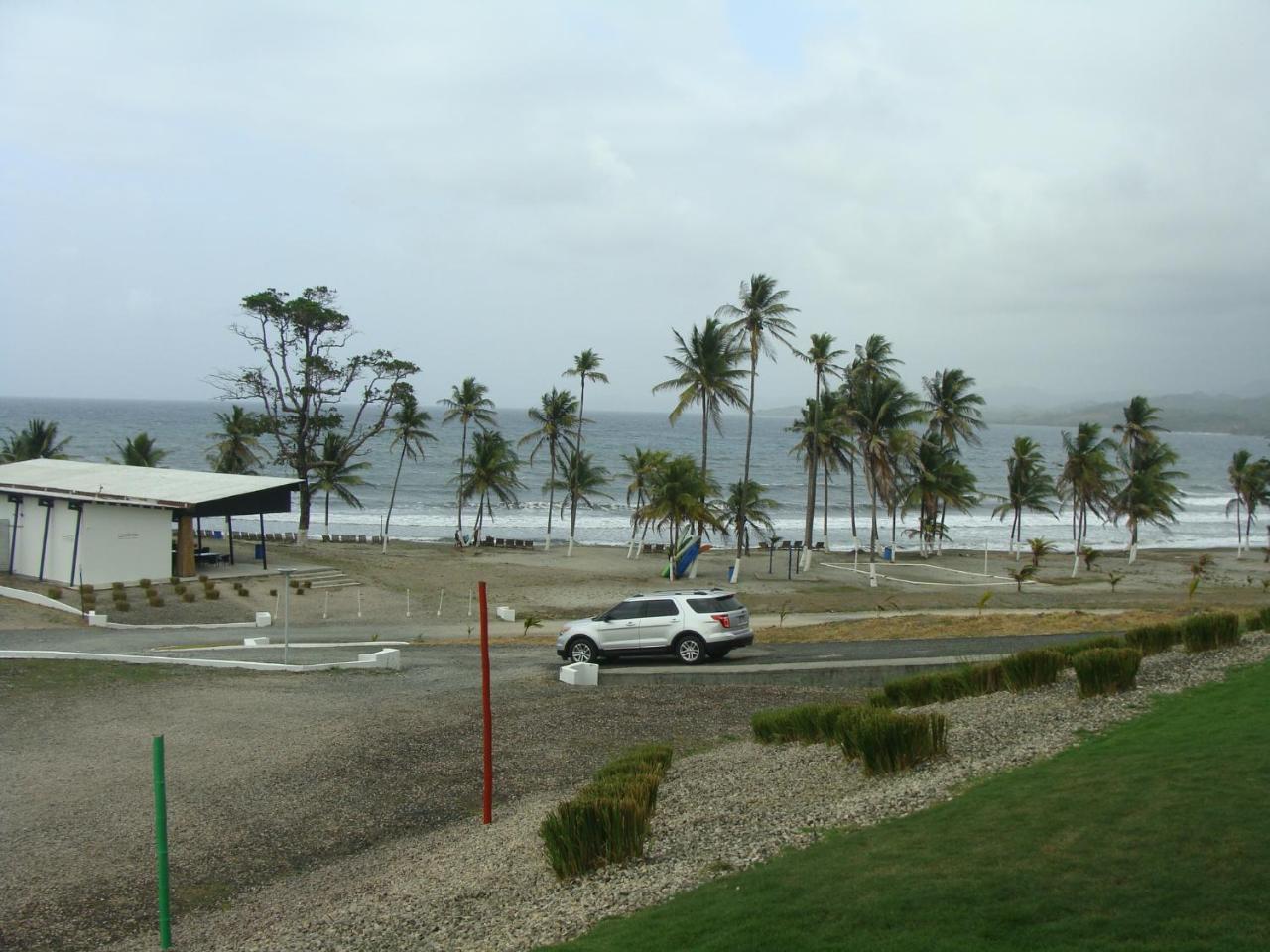 Apartamento En Balabeach Maria Chiquita In Front Of The Beach 2Hab コロン エクステリア 写真