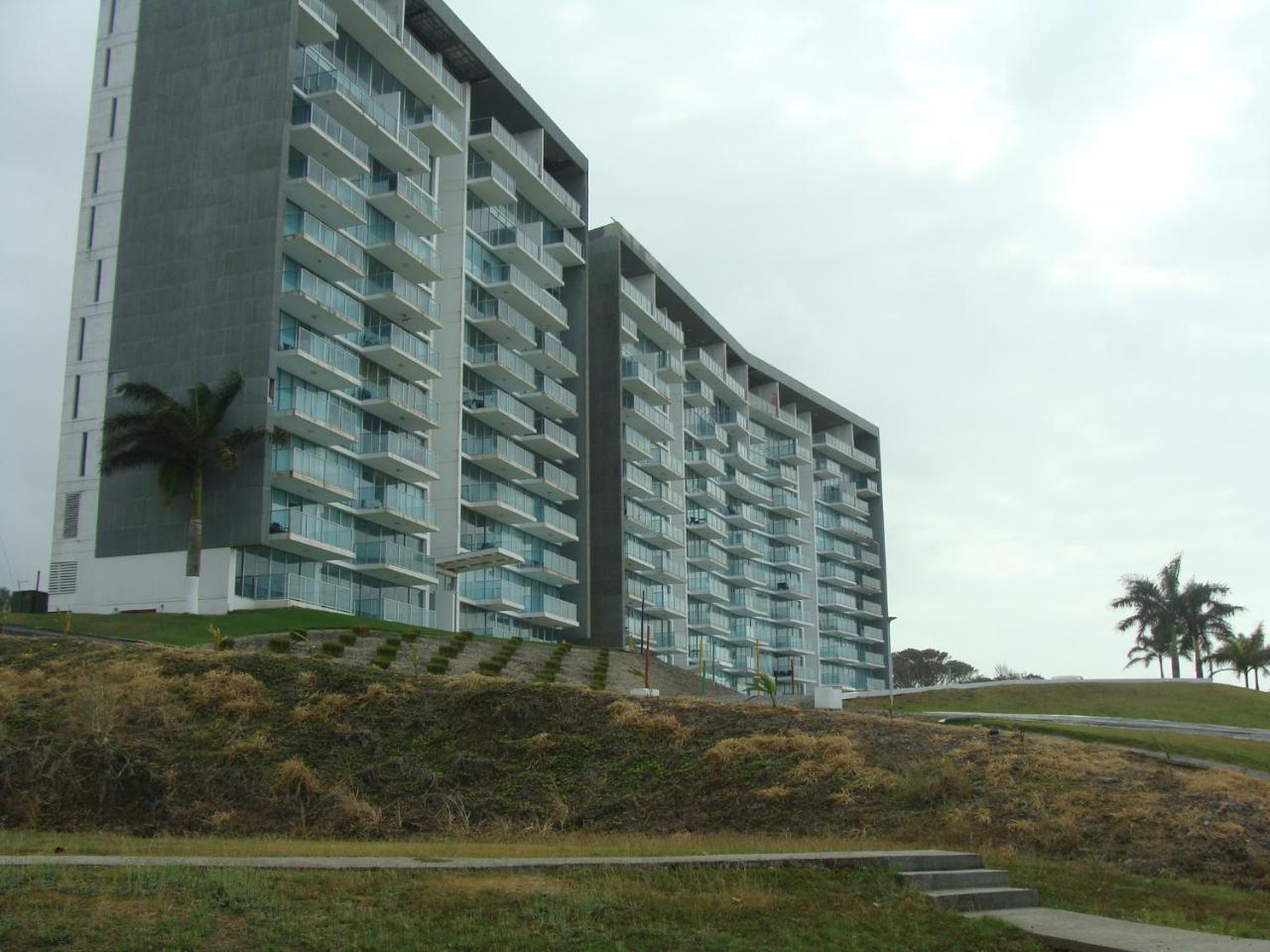 Apartamento En Balabeach Maria Chiquita In Front Of The Beach 2Hab コロン エクステリア 写真
