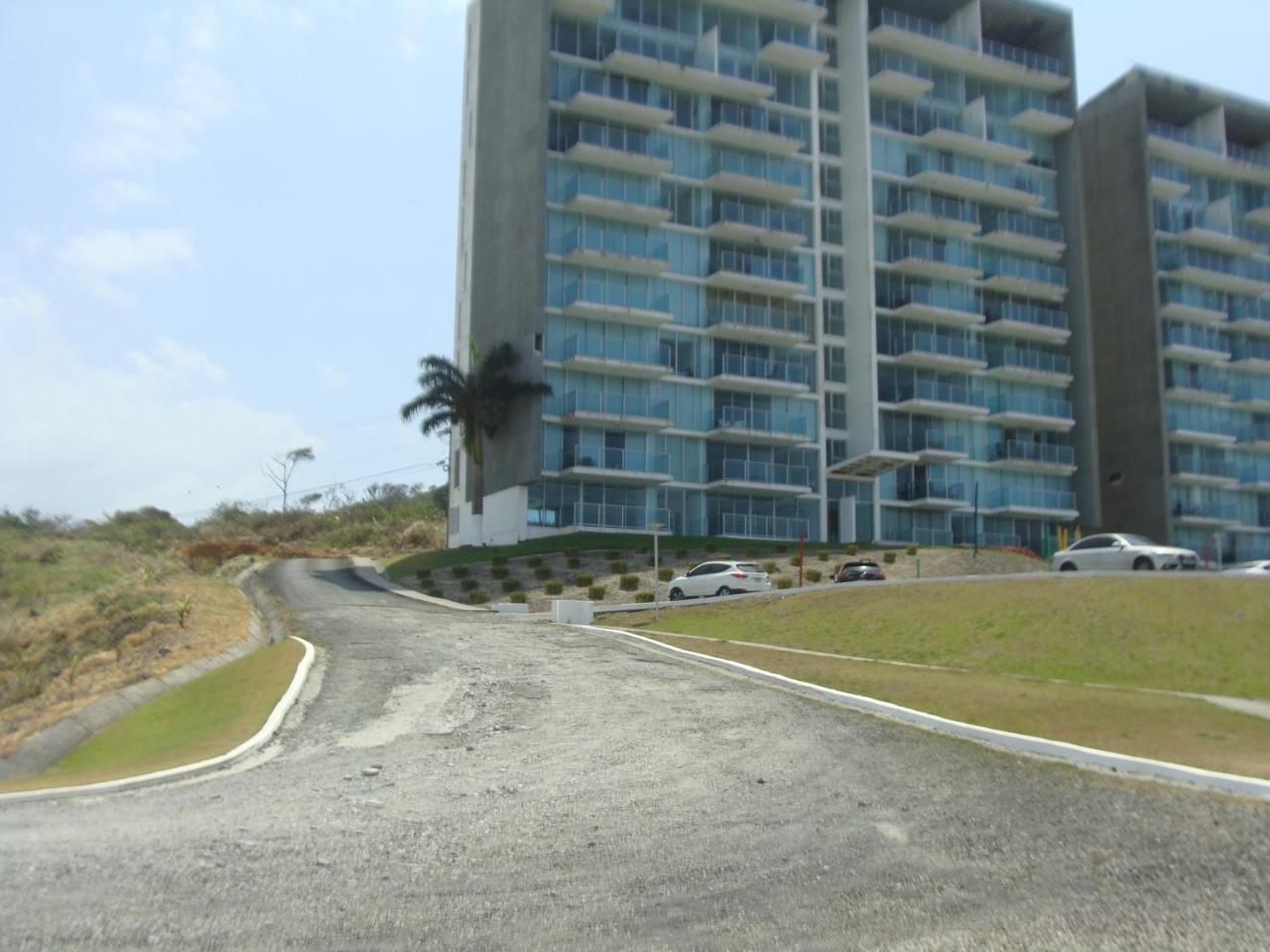 Apartamento En Balabeach Maria Chiquita In Front Of The Beach 2Hab コロン エクステリア 写真