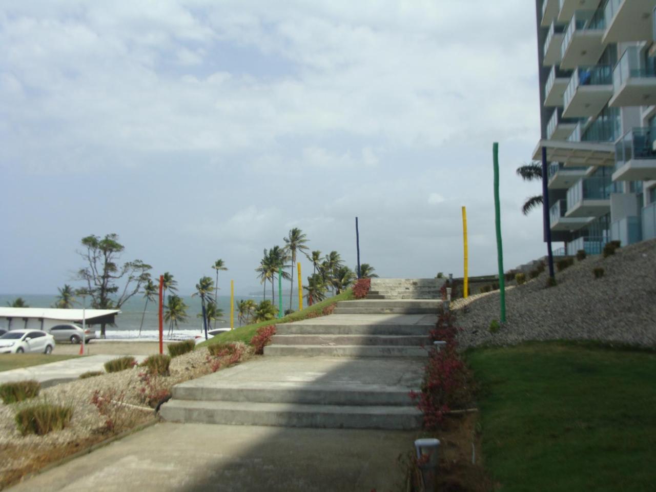 Apartamento En Balabeach Maria Chiquita In Front Of The Beach 2Hab コロン エクステリア 写真