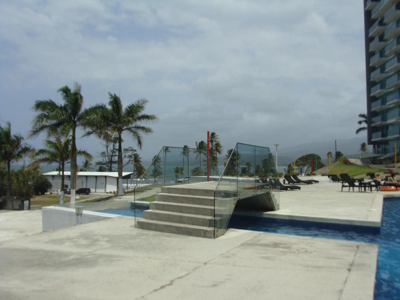 Apartamento En Balabeach Maria Chiquita In Front Of The Beach 2Hab コロン エクステリア 写真